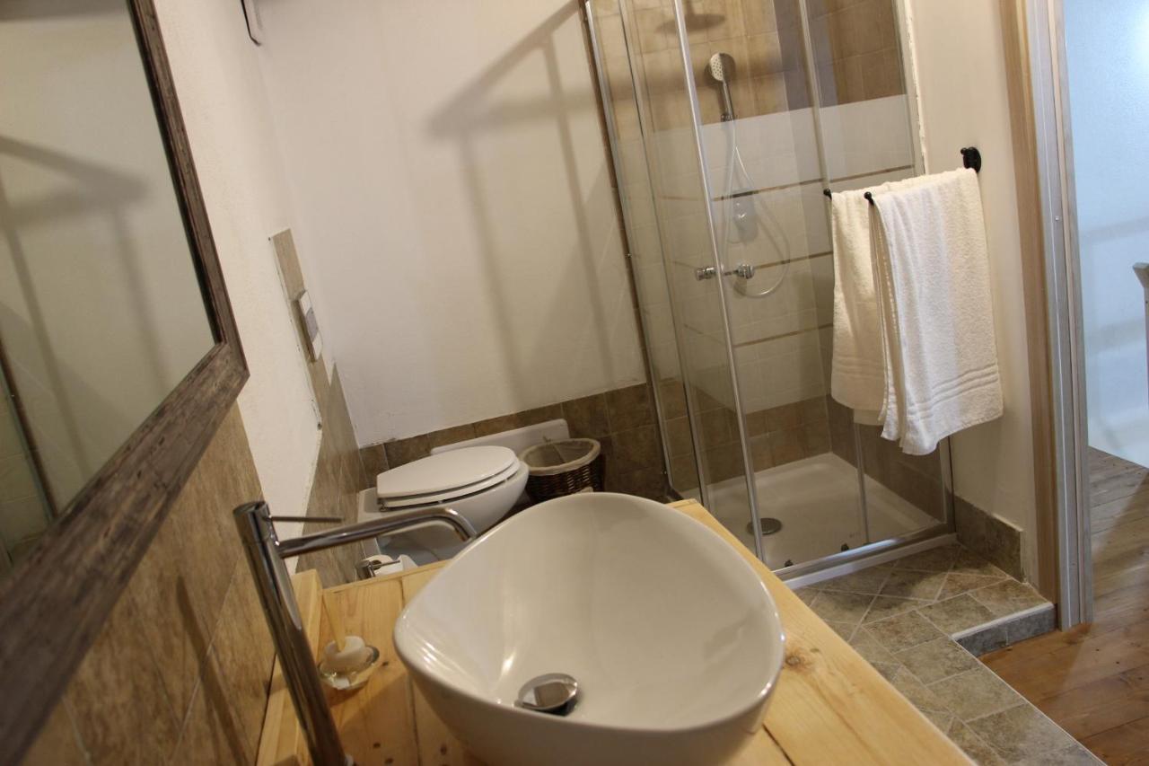 Guest House Tzia Udroni Ossi Exterior photo