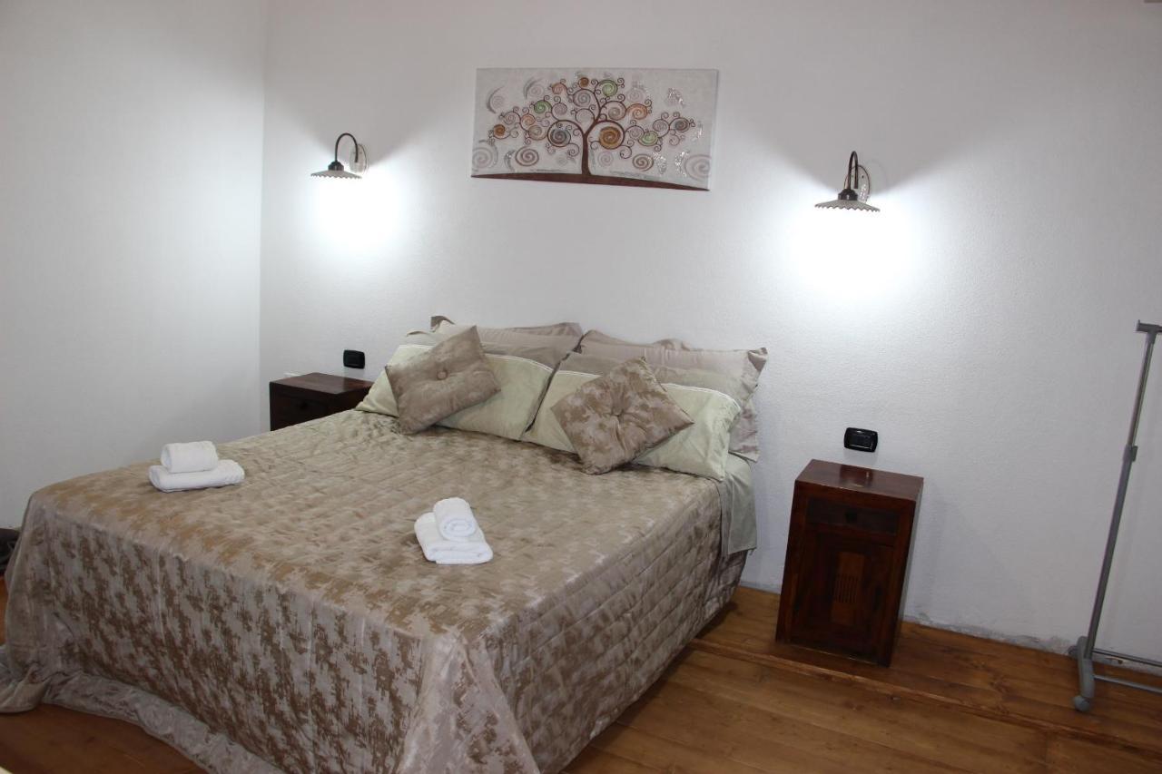 Guest House Tzia Udroni Ossi Exterior photo
